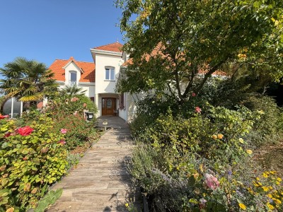 MAISON A VENDRE - CONDETTE - 215 m2 - 741600€